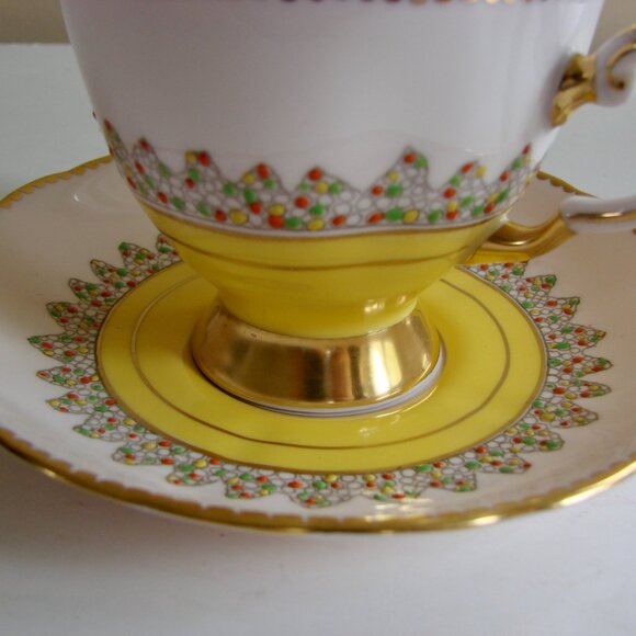 Vintage Fine Bone China Teacup and Saucer Pink Yellow Gold Gilt Tuscan England - Picture 4 of 9